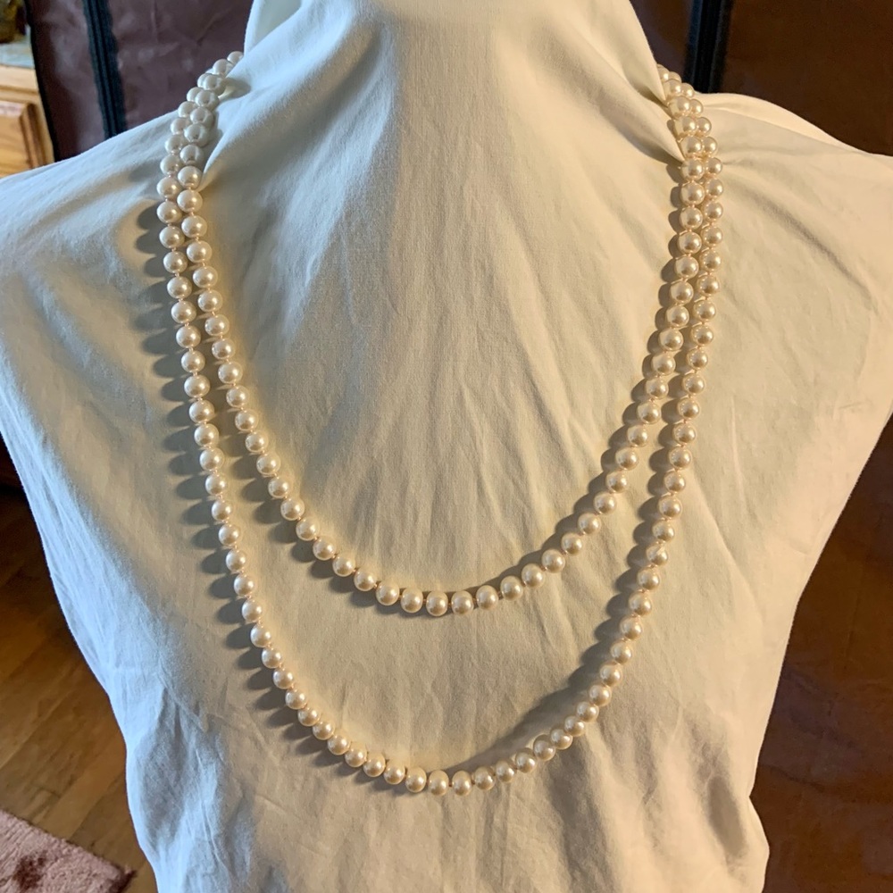 Ralph Lauren faux pearl necklace 30 inch